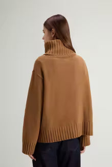 Turtleneck Sweater in Wool and Cashmere Blend