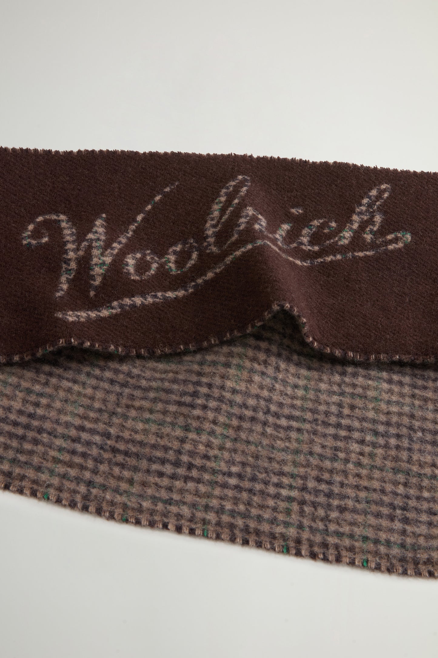 Micro Pattern Scarf