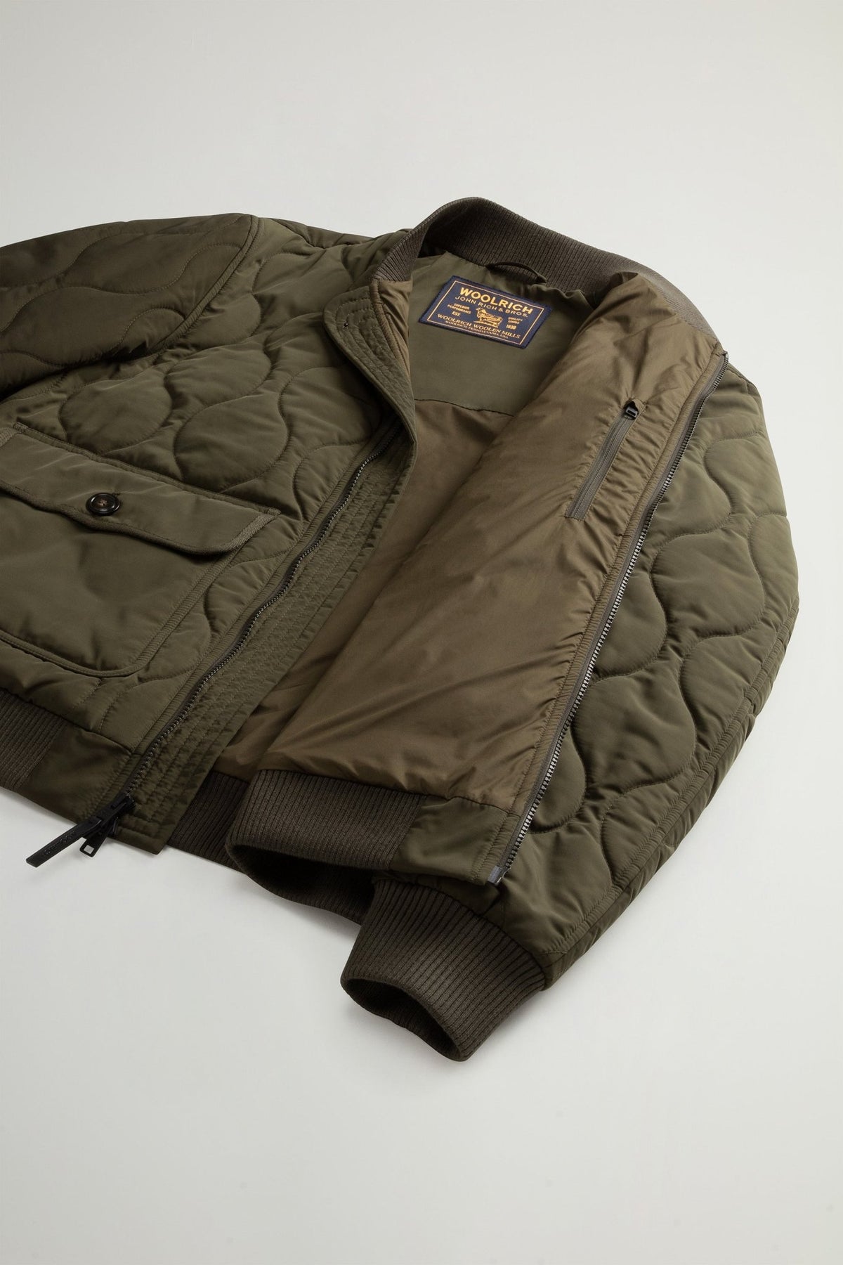Onion Quilted Bomber - woolrich-usOuterwear