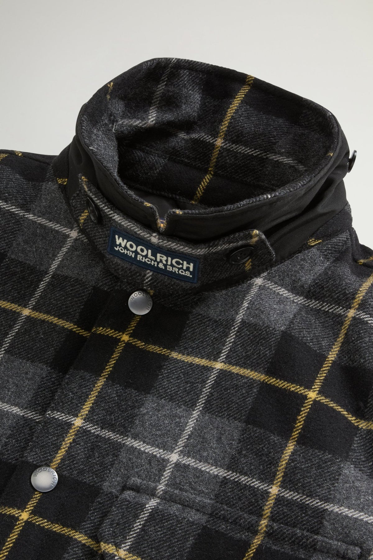 Padded Alaskan Check Overshirt in Recycled Italian Wool Blend - woolrich-us - Clothing