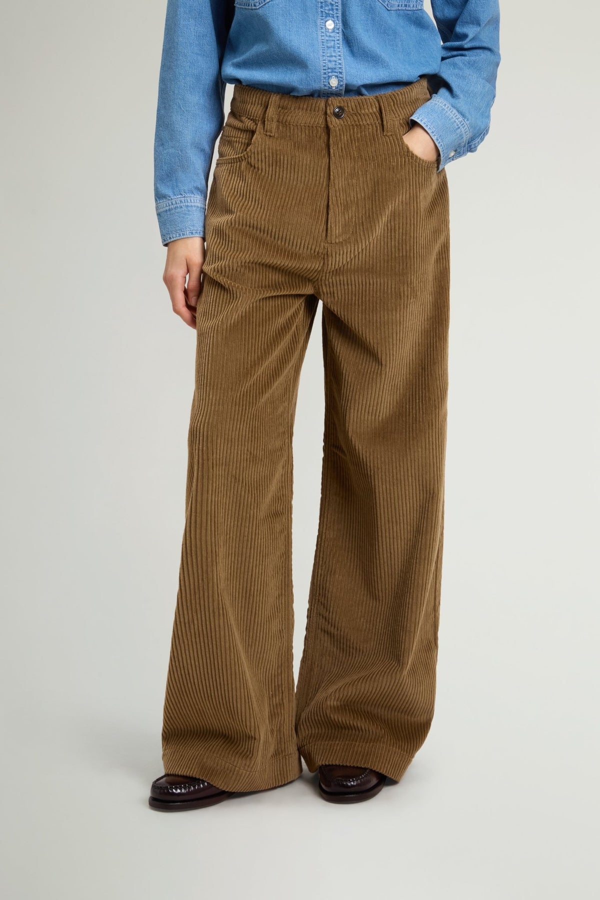 Pants in Pure Cotton Corduroy - woolrich-us - Clothing