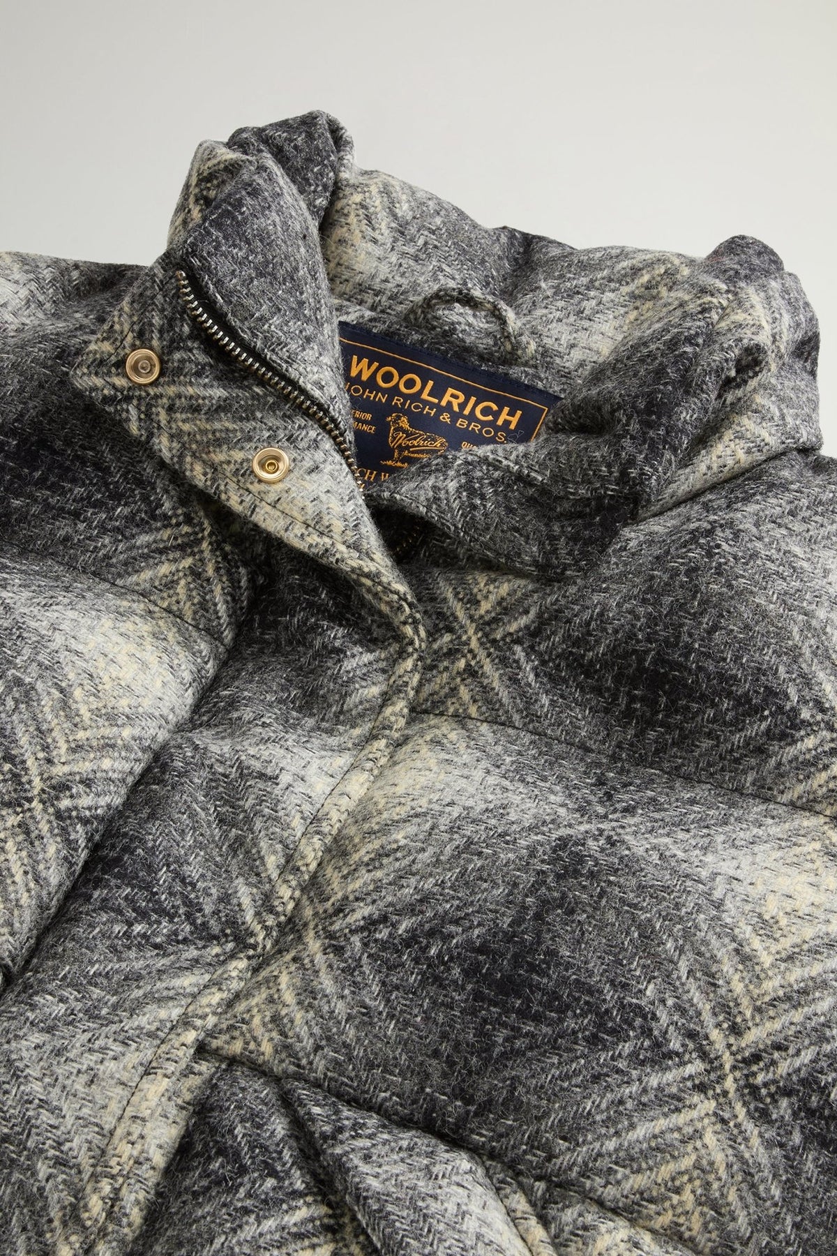 Puffer Jacket in Pure Virgin Wool with Aztec Pattern - woolrich-us - Outerwear